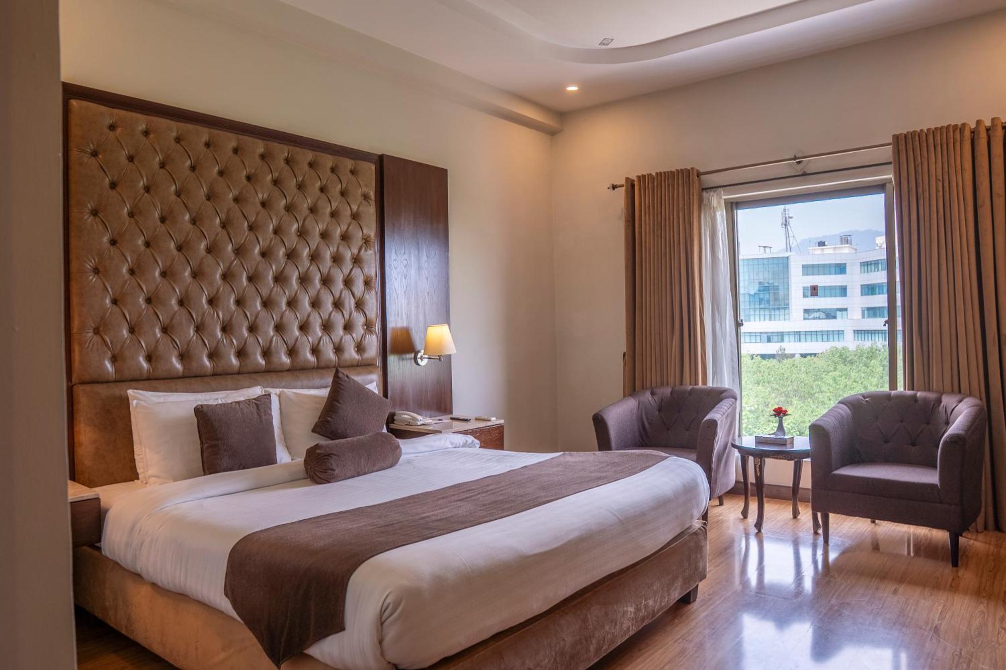 Legend Hotel Islamabad Eksteriør bilde